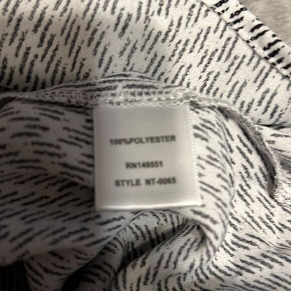 Noir Long Sleeve Blouse. Medium. - Picture 6 of 6